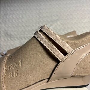 Elegant Tan Women's Shoes